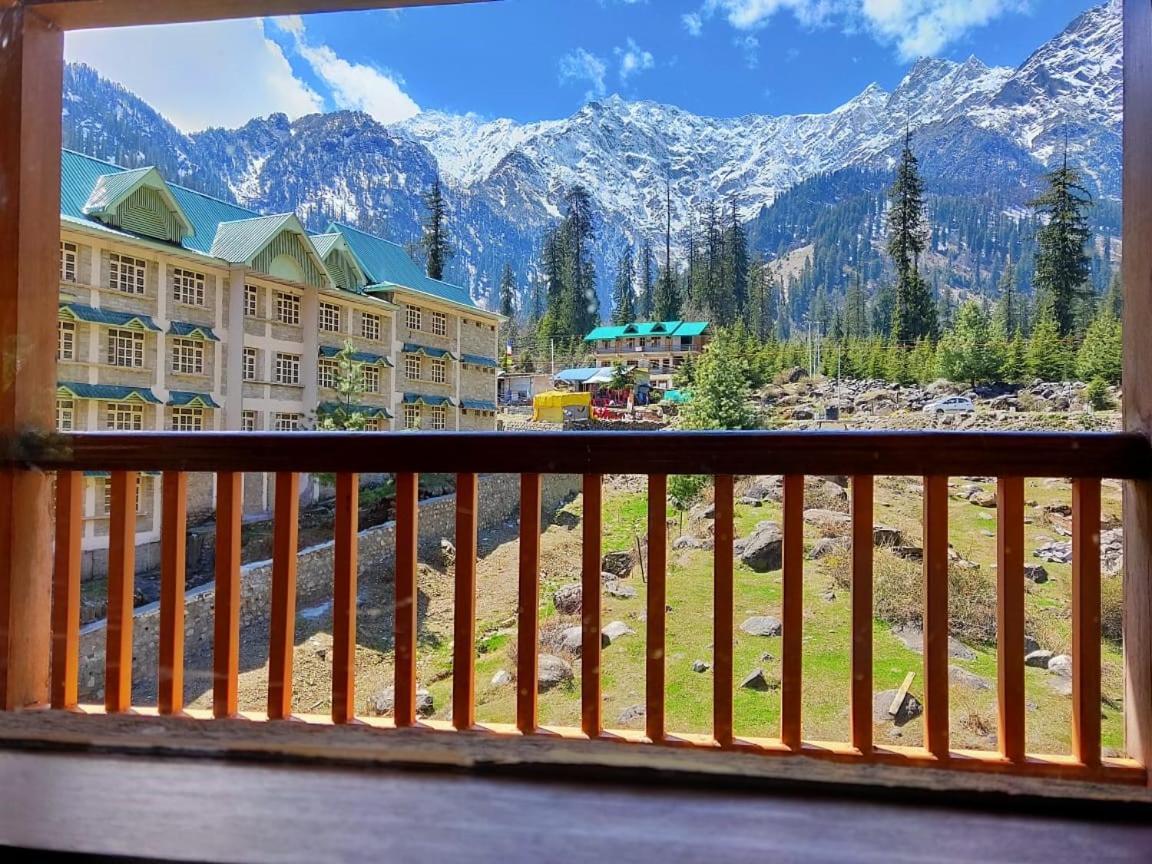 Solang Valley Resort Manāli エクステリア 写真