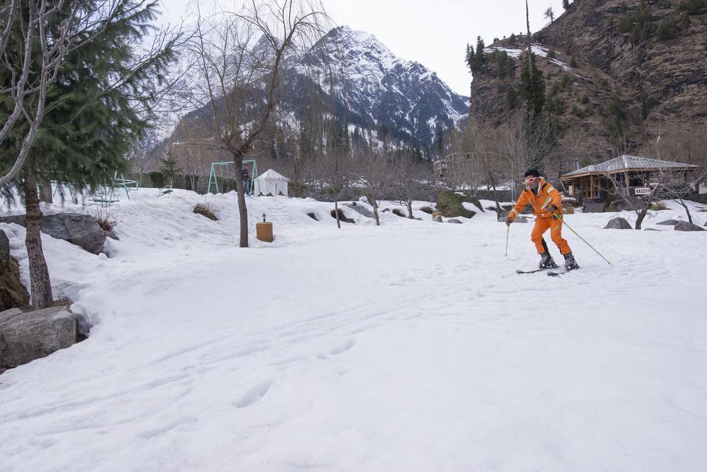 Solang Valley Resort Manāli エクステリア 写真