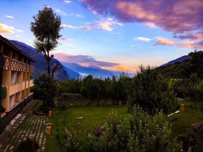 Solang Valley Resort Manāli エクステリア 写真